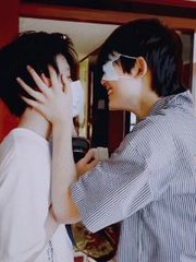 one致敬韩寒成年官网版